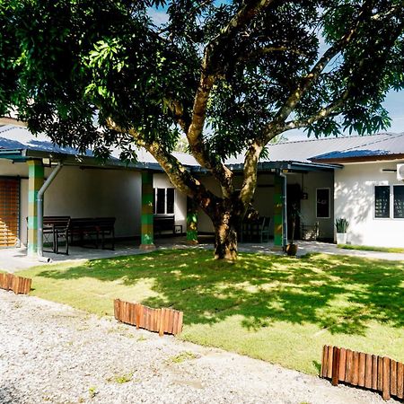 Adorable 3-Bedroom Home With Pool, Wi-Fi And Bbq Rembau Buitenkant foto