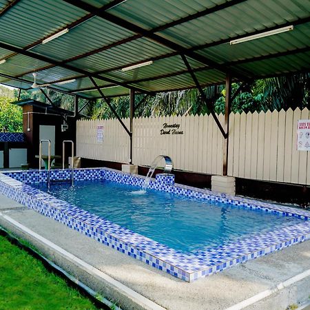 Adorable 3-Bedroom Home With Pool, Wi-Fi And Bbq Rembau Buitenkant foto